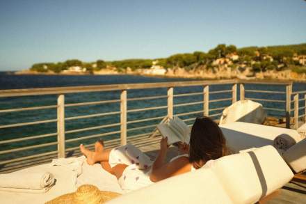 HOTEL PLEIN LARGE 3 ETOILES - RESTAURANT LA CHIPOTE - BAR LE SPOT - LA PETITE PLAGE - BANDOL