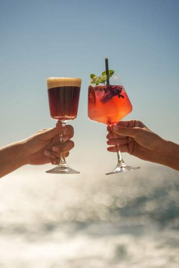 HOTEL PLEIN LARGE 3 ETOILES - RESTAURANT LA CHIPOTE - BAR LE SPOT - LA PETITE PLAGE - BANDOL